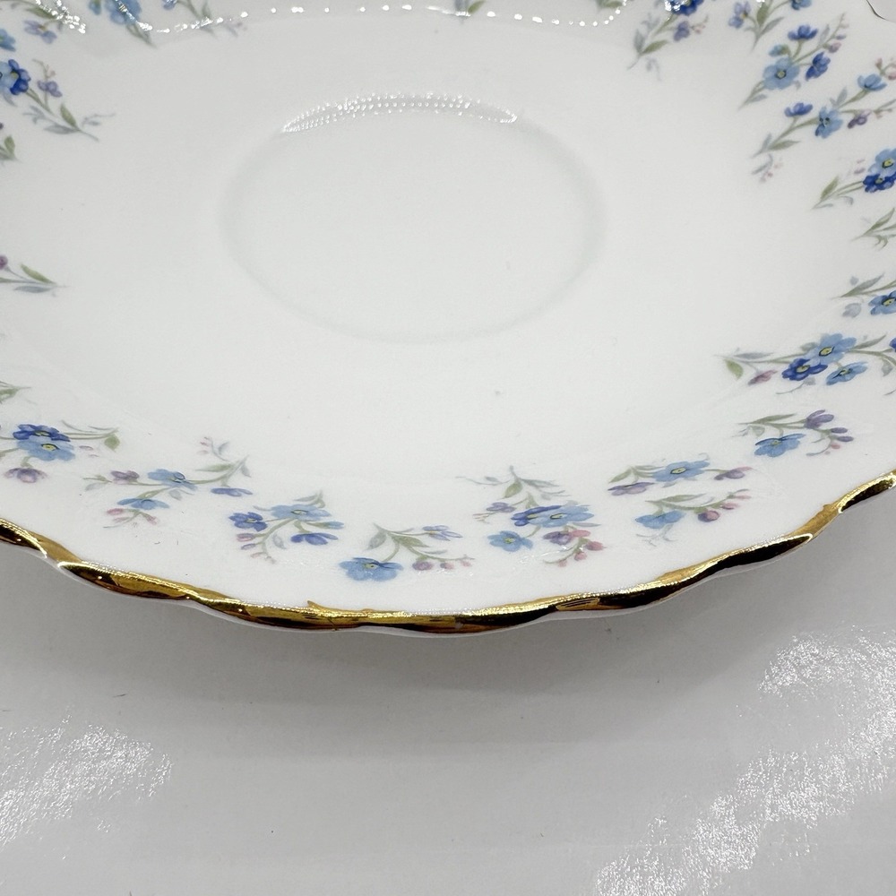 Vintage Royal Albert Memory Lane Tea Cup &‎ Saucer England Blue Floral Gold Trim - Picture 5 of 10